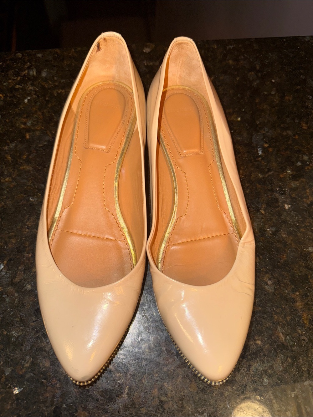 Givenchy shark took leather woman’s size 38 flat shoe